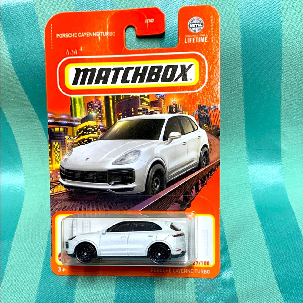 Matchbox White Porsche Cayenne Turbo Toy Car